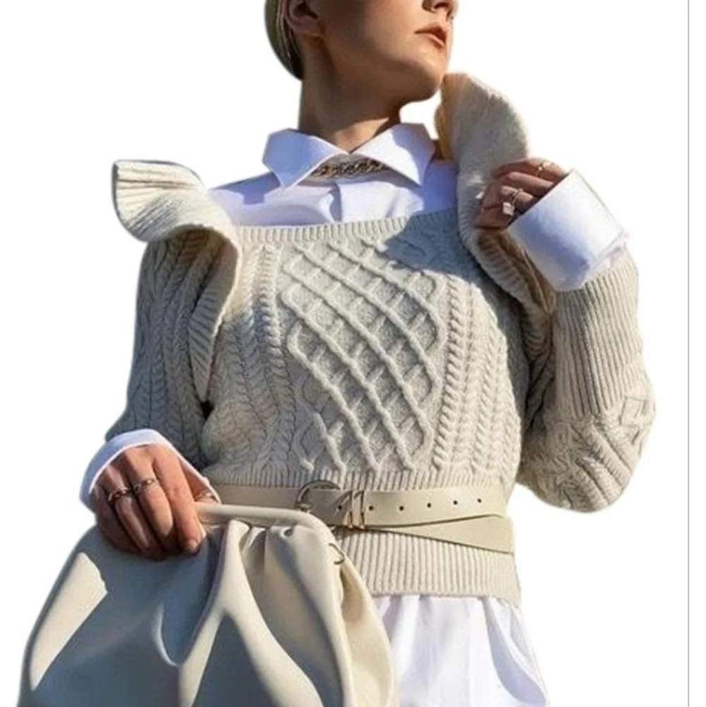 Blogger Fave! H&M Flounce Cable Knit Ruffle Sleeve Sweater - Picture 10 of 11